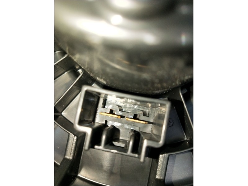 Recambio de motor calefaccion para toyota auris (_e15_) 1.4 d-4d (nde150_) referencia OEM IAM AV2727005151  2006