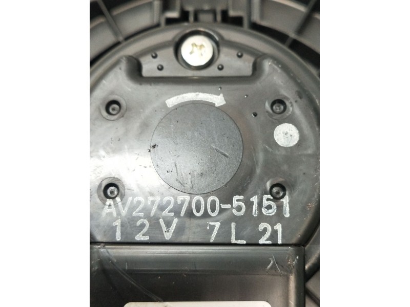 Recambio de motor calefaccion para toyota auris (_e15_) 1.4 d-4d (nde150_) referencia OEM IAM AV2727005151  2006