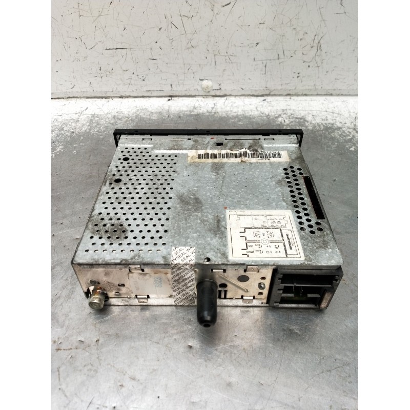 Recambio de sistema audio / radio cd para volkswagen passat b5.5 (3b3) 1.9 tdi referencia OEM IAM 1J0035152F 8157649234390 2001