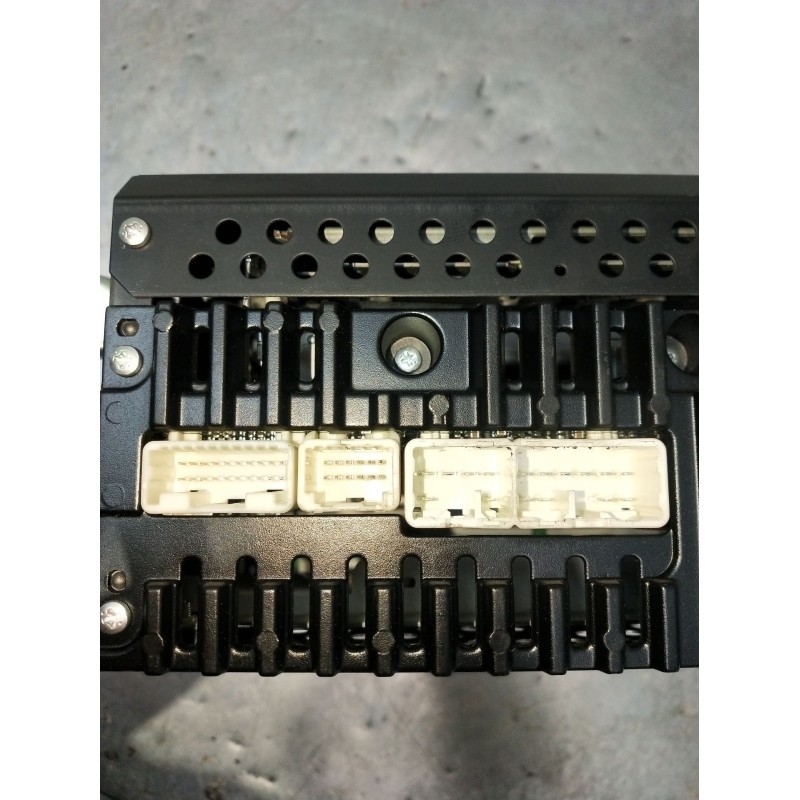 Recambio de sistema audio / radio cd para toyota auris (_e15_) 1.4 d-4d (nde150_) referencia OEM IAM 8612002510 1220008890C101 2