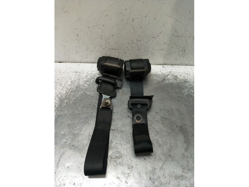 Recambio de juego cinturones trasero para fiat punto (176_) 1.7 td referencia OEM IAM  5P 1994