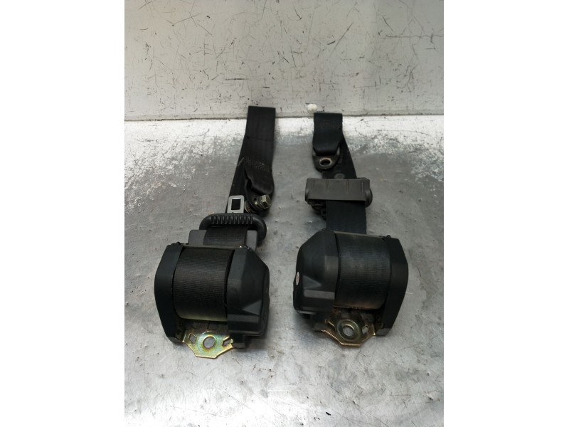 Recambio de juego cinturones trasero para fiat punto (176_) 1.7 td referencia OEM IAM  5P 1994