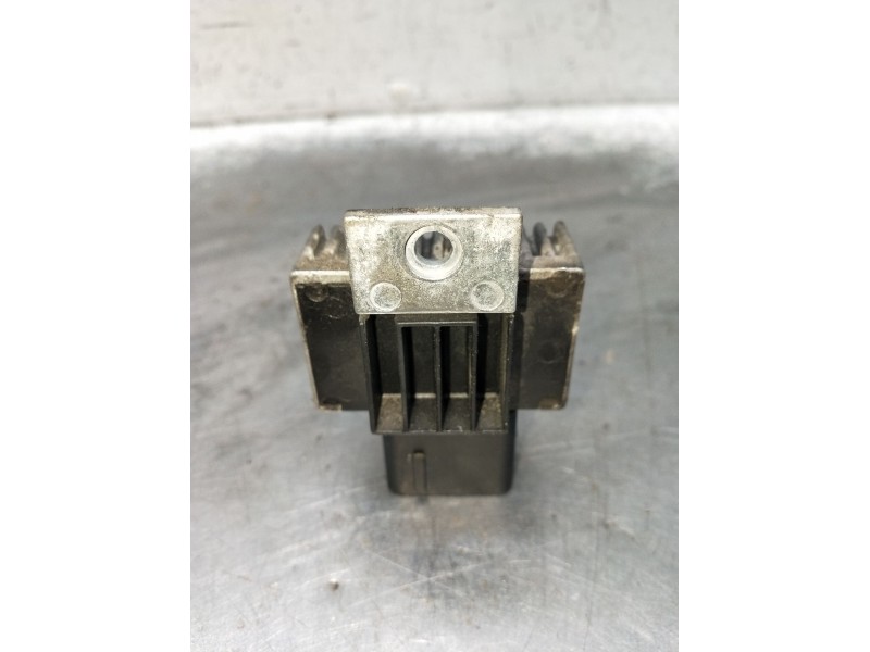 Recambio de caja precalentamiento para dacia sandero ii (b8_) 1.5 dci referencia OEM IAM 110678071R  2012