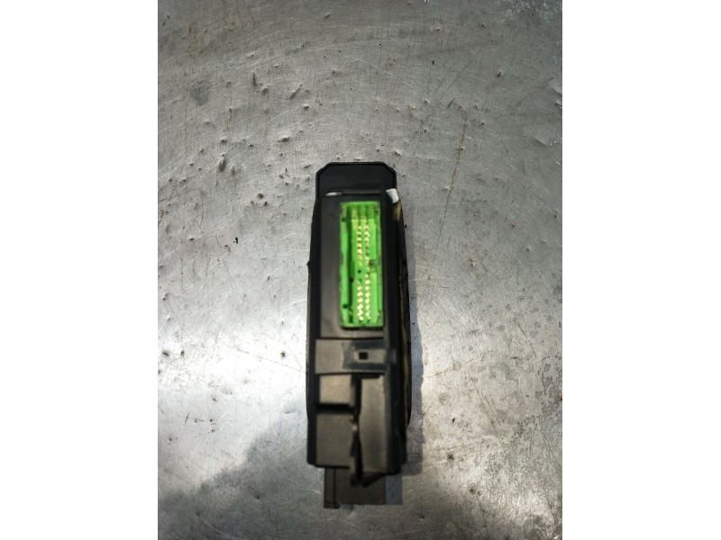 Recambio de mando elevalunas delantero izquierdo para volvo xc90 i (275) d5 awd referencia OEM IAM 30739980 5P 2006
