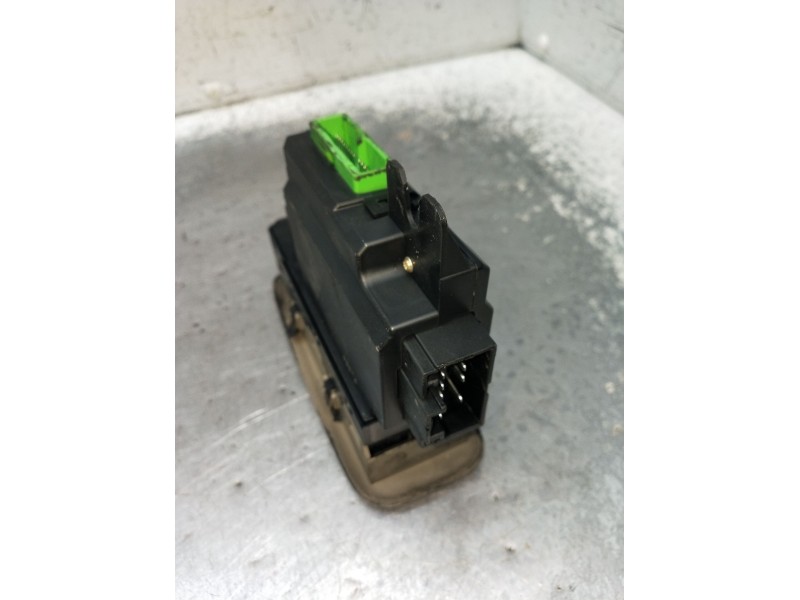 Recambio de mando elevalunas delantero izquierdo para volvo xc90 i (275) d5 awd referencia OEM IAM 30739980 5P 2006