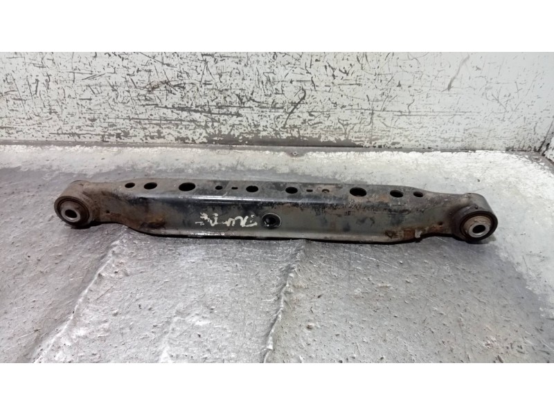 Recambio de brazo suspension inferior trasero derecho para nissan x-trail (t32) acenta referencia OEM IAM   