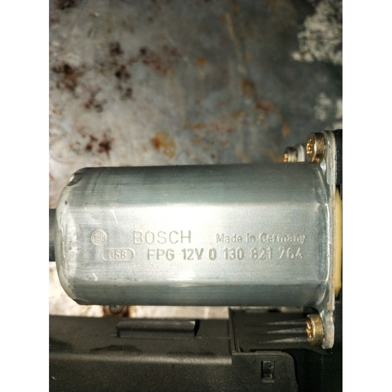 Recambio de elevalunas delantero izquierdo para audi a4 b6 (8e2) 1.8 t referencia OEM IAM 0130821764 4P 2001