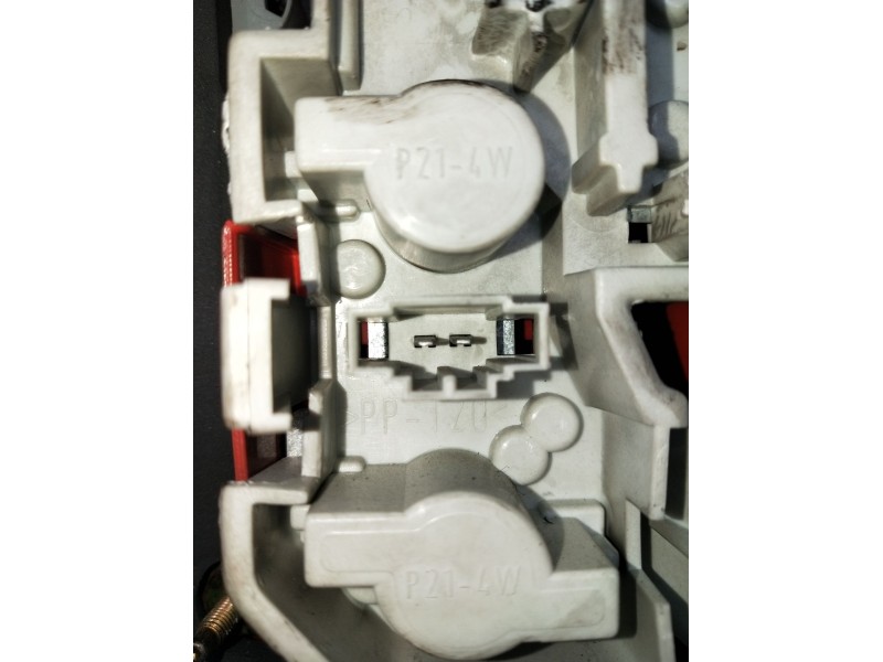 Recambio de piloto trasero izquierdo para volkswagen passat b5.5 (3b3) 1.9 tdi referencia OEM IAM   2001