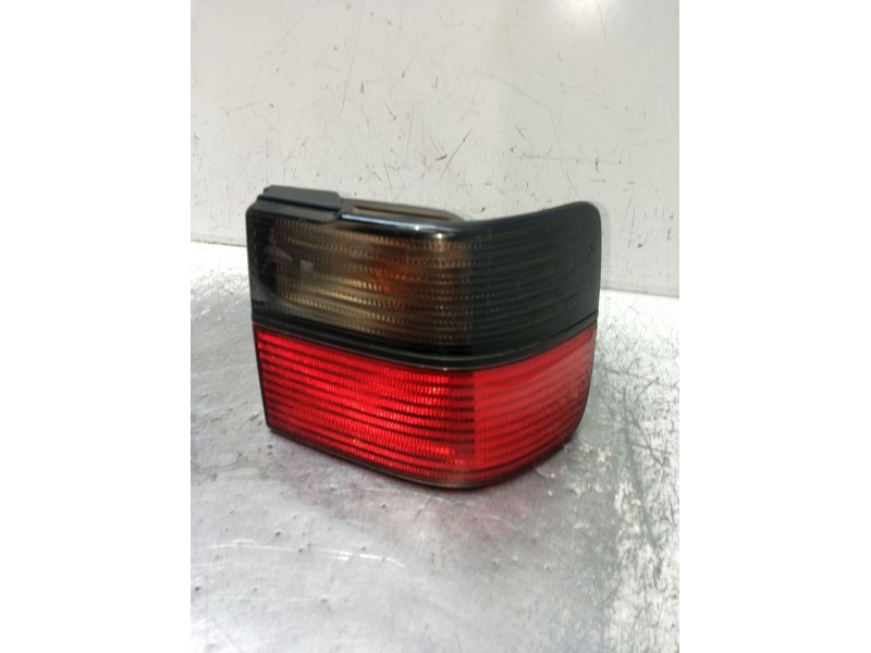 Recambio de piloto trasero derecho para volkswagen vento (1h2) 1.9 d referencia OEM IAM 1H5945112A  1991