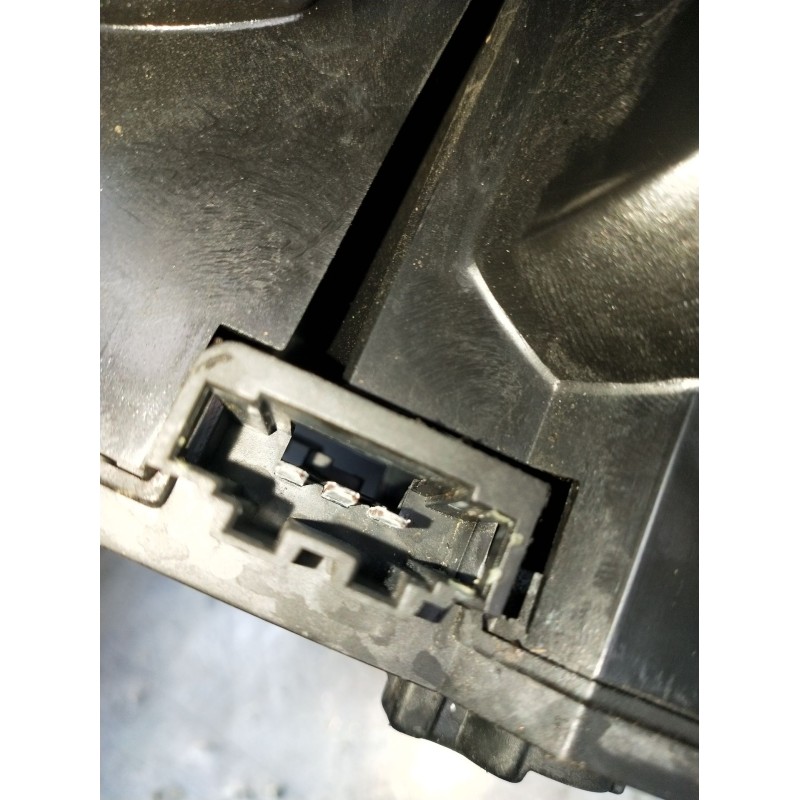 Recambio de piloto trasero derecho interior para volkswagen vento (1h2) 1.9 d referencia OEM IAM 1H5945108B  1991