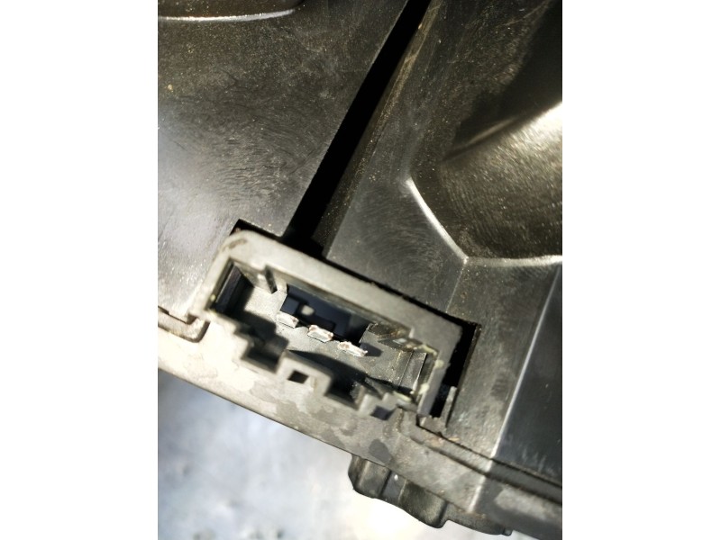 Recambio de piloto trasero derecho interior para volkswagen vento (1h2) 1.9 d referencia OEM IAM 1H5945108B  1991