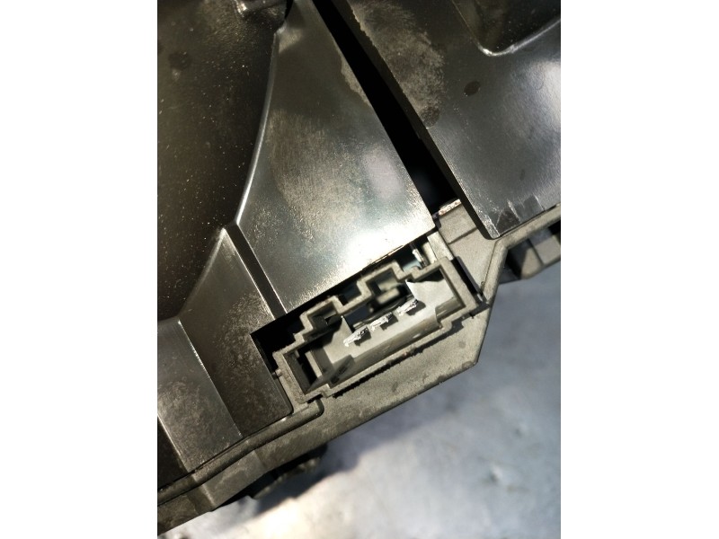 Recambio de piloto trasero derecho interior para volkswagen vento (1h2) 1.9 d referencia OEM IAM 1H5945108B  1991