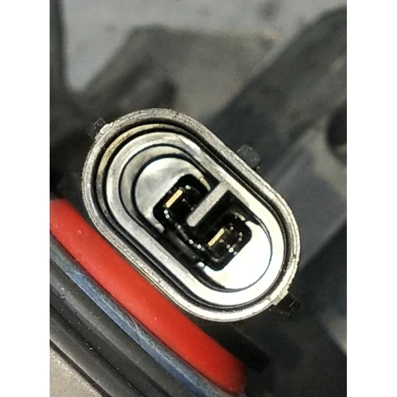 Recambio de faro derecho para toyota auris (_e15_) 1.4 d-4d (nde150_) referencia OEM IAM 8113002470 899002091 2006