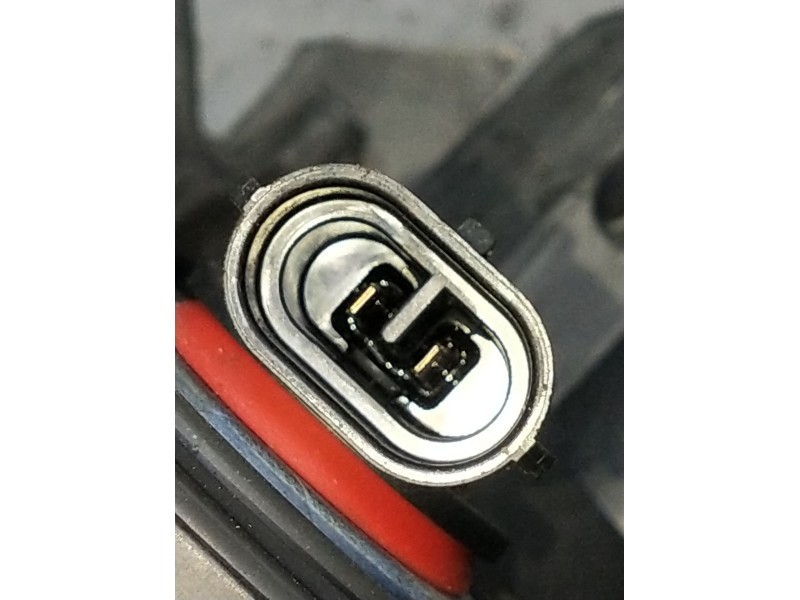 Recambio de faro derecho para toyota auris (_e15_) 1.4 d-4d (nde150_) referencia OEM IAM 8113002470 899002091 2006