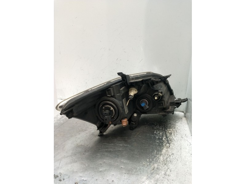 Recambio de faro izquierdo para toyota auris (_e15_) 1.4 d-4d (nde150_) referencia OEM IAM 811502460 VER FOTOS 89901944 2006