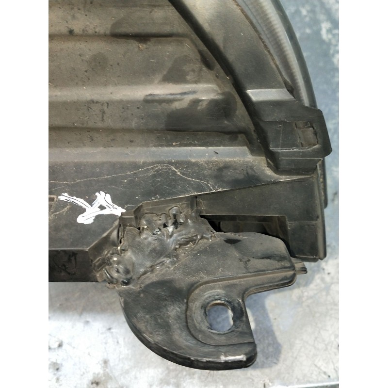 Recambio de faro izquierdo para toyota auris (_e15_) 1.4 d-4d (nde150_) referencia OEM IAM 811502460 VER FOTOS 89901944 2006