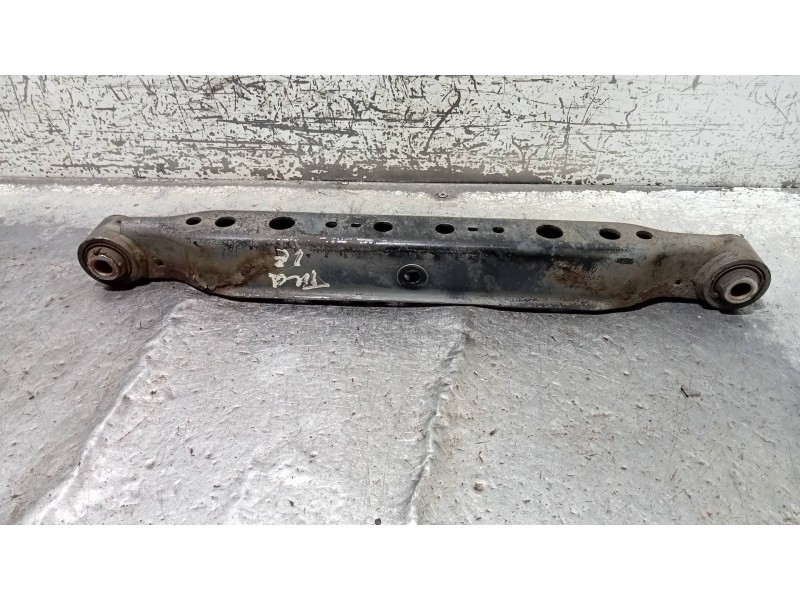 Recambio de brazo suspension inferior trasero izquierdo para nissan x-trail (t32) acenta referencia OEM IAM   