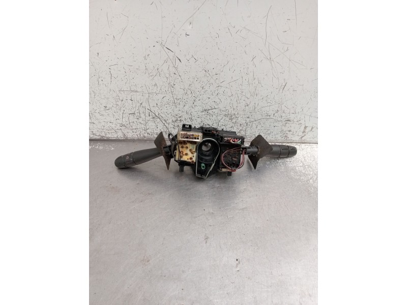 Recambio de mando luces para renault laguna i (b56_, 556_) 2.2 dt (b569) referencia OEM IAM V7700424173 54034726B 76041700 