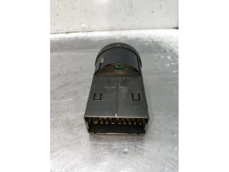 Recambio de mando luces para volkswagen passat b5.5 (3b3) 1.9 tdi referencia OEM IAM BK71C0941531A 04052031 2001