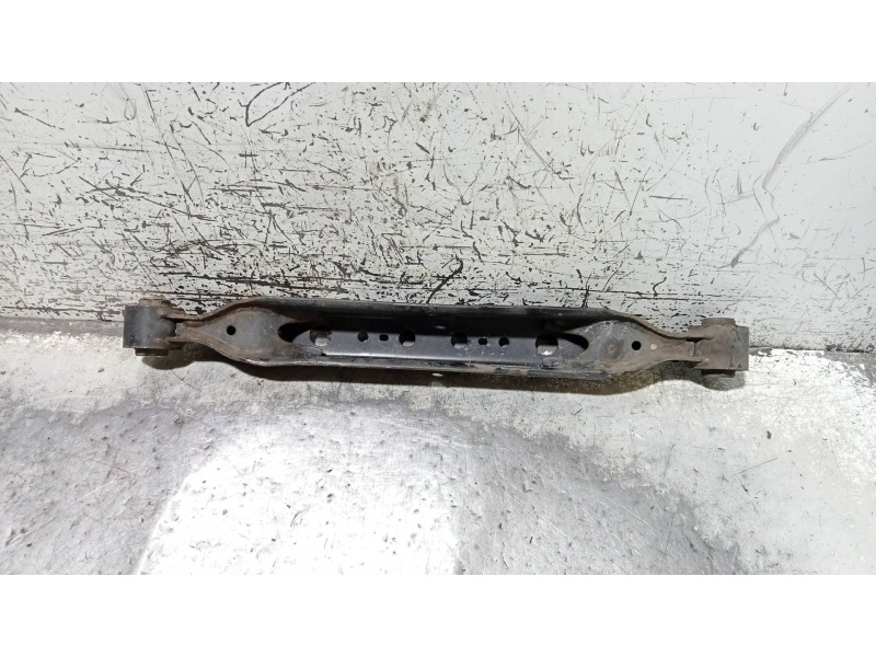 Recambio de brazo suspension inferior trasero izquierdo para nissan x-trail (t32) acenta referencia OEM IAM   