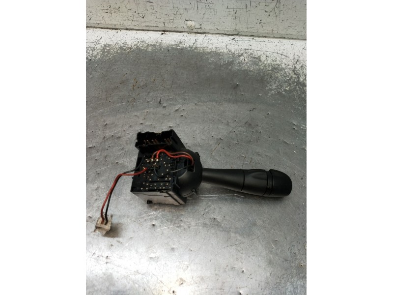 Recambio de mando luces para dacia sandero ii (b8_) 1.5 dci referencia OEM IAM 255671453R E11811220 2012