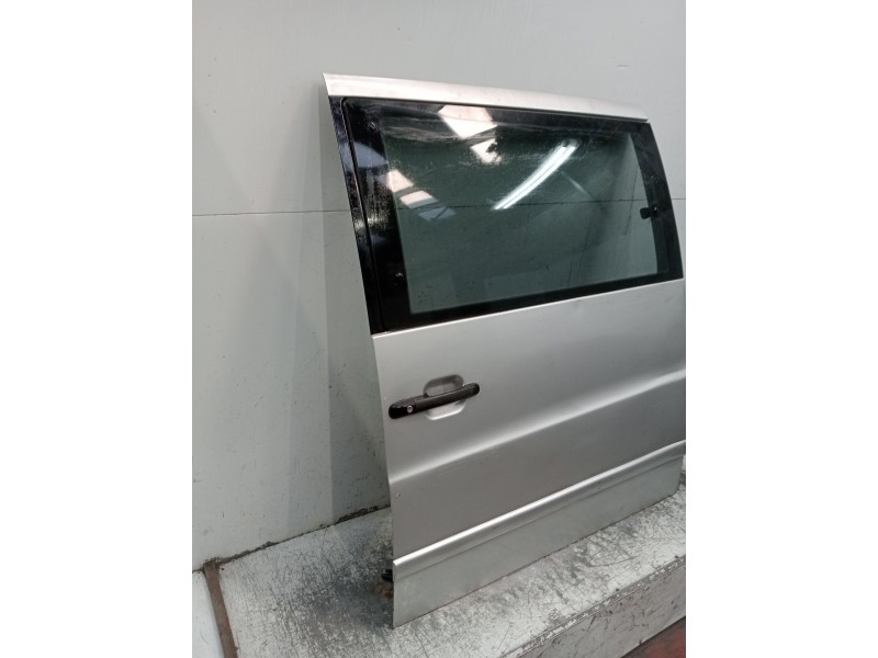 Recambio de puerta lateral corredera izquierda para mercedes-benz vito autobús (w638) 110 td 2.3 (638.174) referencia OEM IAM   
