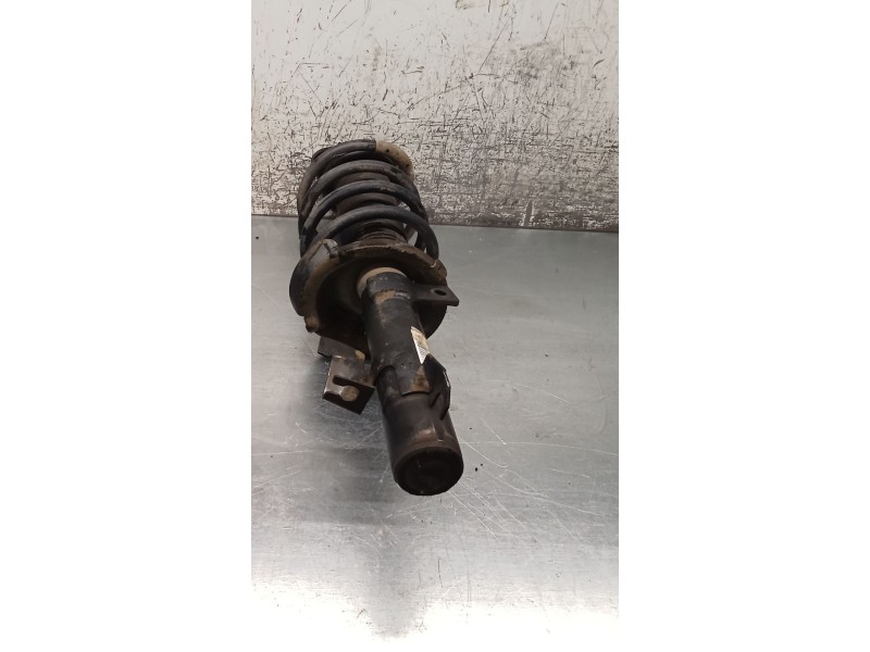 Recambio de amortiguador delantero derecho para mazda 5 (cr) 2.0 cd (cr19) referencia OEM IAM CC3034700D  05