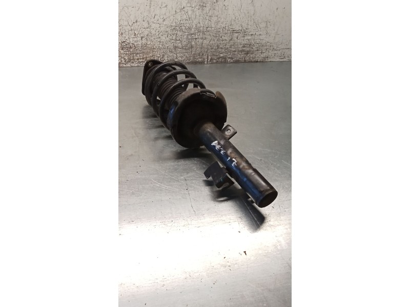 Recambio de amortiguador delantero izquierdo para mazda 5 (cr) 2.0 cd (cr19) referencia OEM IAM CC3034900D  05