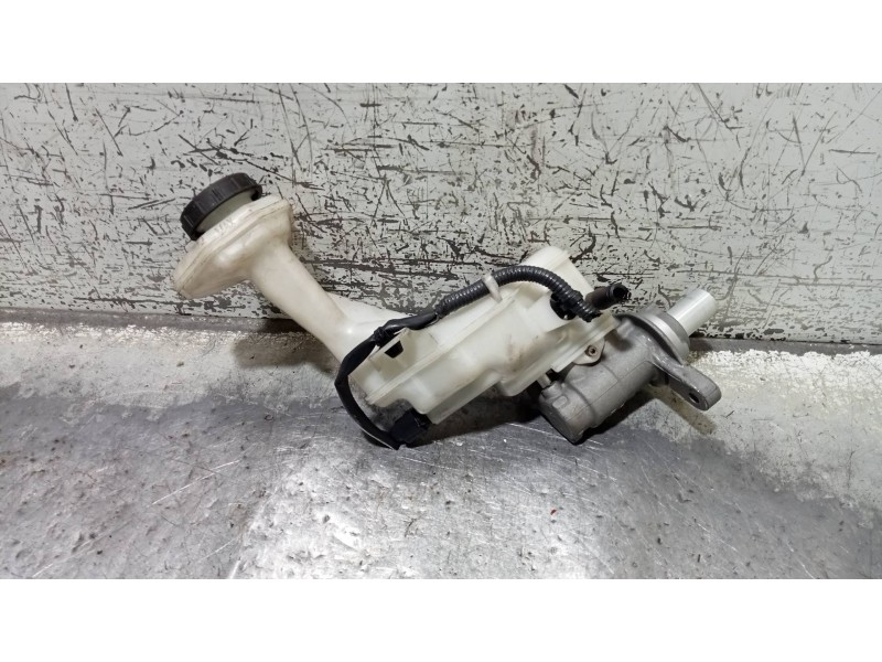 Recambio de bomba freno para nissan x-trail (t32) acenta referencia OEM IAM 0204796467 97043838 