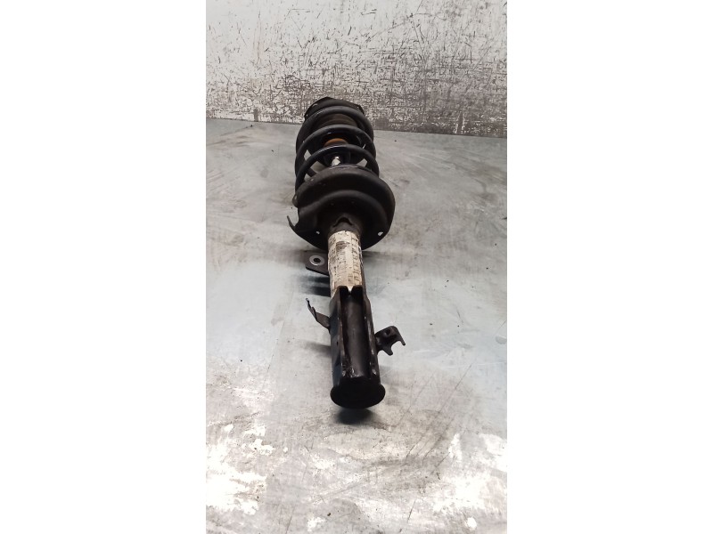 Recambio de amortiguador delantero derecho para ford fiesta vi van 1.4 tdci referencia OEM IAM 8V5118045BH  08