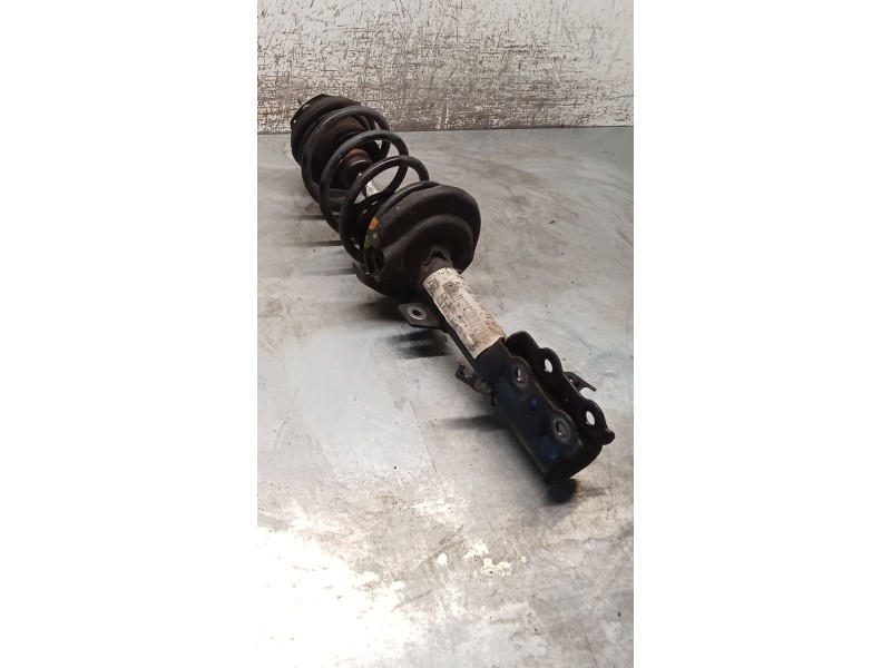 Recambio de amortiguador delantero derecho para ford fiesta vi van 1.4 tdci referencia OEM IAM 8V5118045BH  08