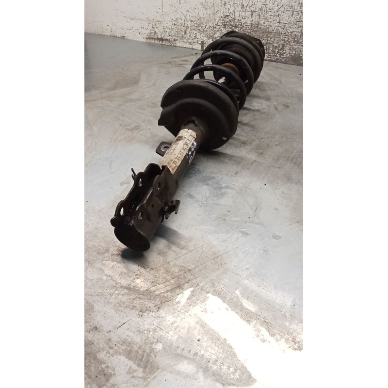 Recambio de amortiguador delantero derecho para ford fiesta vi van 1.4 tdci referencia OEM IAM 8V5118045BH  08