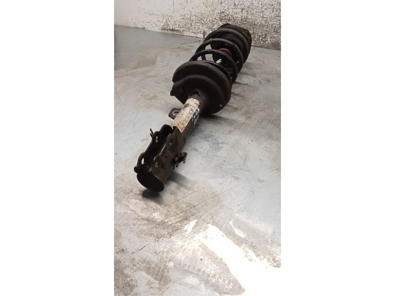 Recambio de amortiguador delantero derecho para ford fiesta vi van 1.4 tdci referencia OEM IAM 8V5118045BH  08