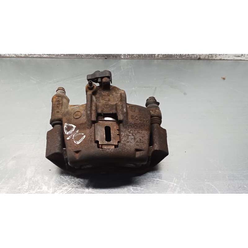 Recambio de pinza freno delantera derecha para mercedes-benz vito autobús (w638) 110 td 2.3 (638.174) referencia OEM IAM  BOSCH 