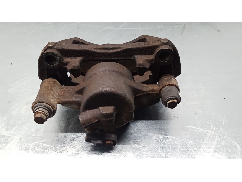 Recambio de pinza freno delantera derecha para mercedes-benz vito autobús (w638) 110 td 2.3 (638.174) referencia OEM IAM  BOSCH 