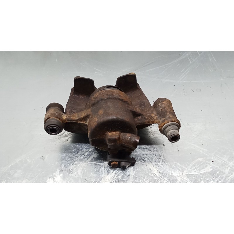 Recambio de pinza freno delantera izquierda para mercedes-benz vito autobús (w638) 110 td 2.3 (638.174) referencia OEM IAM  BOSC