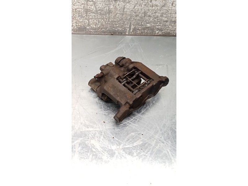 Recambio de pinza freno trasera izquierda para mercedes-benz vito autobús (w638) 110 td 2.3 (638.174) referencia OEM IAM  ATE 96