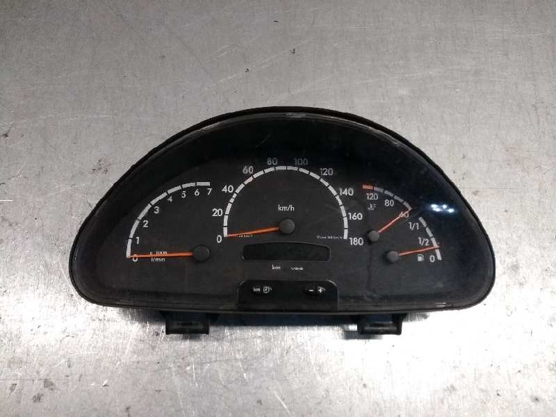 Recambio de cuadro instrumentos para mercedes sprinter 02.00  caja cerrada 311 cdi (903.661-662) referencia OEM IAM A0004466921 