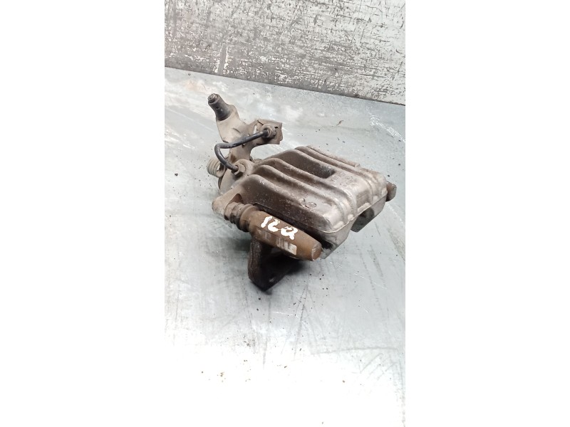 Recambio de pinza freno trasera izquierda para seat leon (1p1) 2.0 tdi 16v referencia OEM IAM  TRW 05