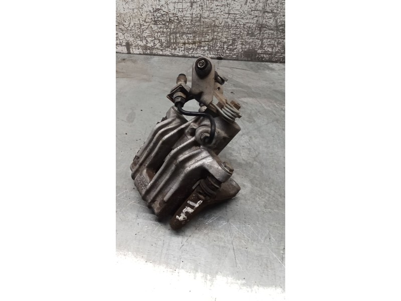 Recambio de pinza freno trasera derecha para seat leon (1p1) 2.0 tdi 16v referencia OEM IAM  TRW 05