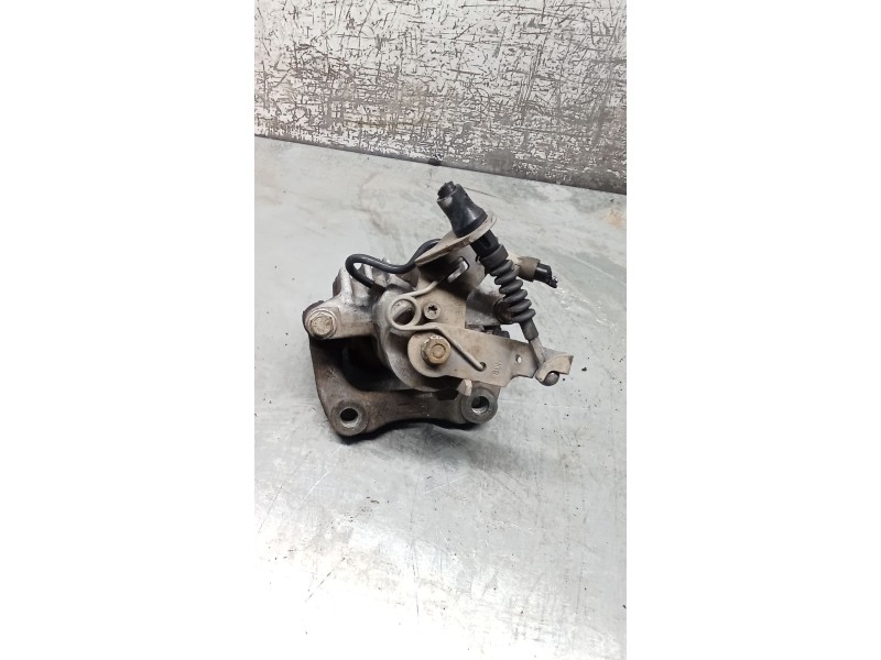 Recambio de pinza freno trasera derecha para seat leon (1p1) 2.0 tdi 16v referencia OEM IAM  TRW 05