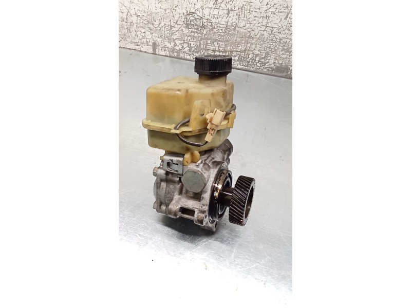 Recambio de bomba direccion para mazda 5 (cr) 2.0 cd (cr19) referencia OEM IAM   05