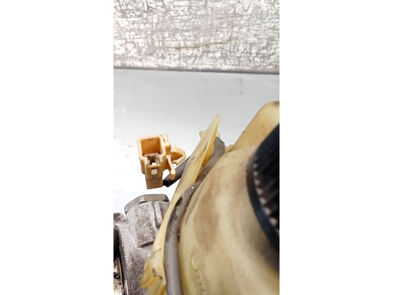 Recambio de bomba direccion para mazda 5 (cr) 2.0 cd (cr19) referencia OEM IAM   05