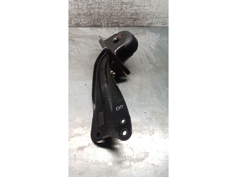Recambio de brazo suspension inferior trasero derecho para seat leon (1p1) 2.0 tdi 16v referencia OEM IAM 1K0505226F  05