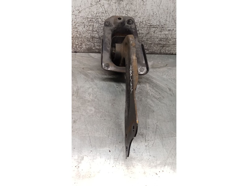 Recambio de brazo suspension inferior trasero derecho para seat leon (1p1) 2.0 tdi 16v referencia OEM IAM 1K0505226F  05