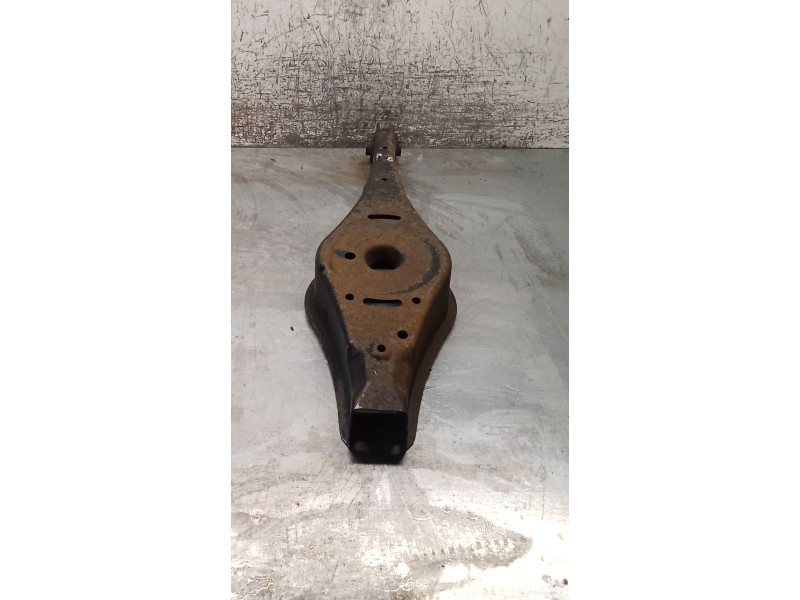 Recambio de brazo suspension inferior trasero izquierdo para seat leon (1p1) 2.0 tdi 16v referencia OEM IAM   05
