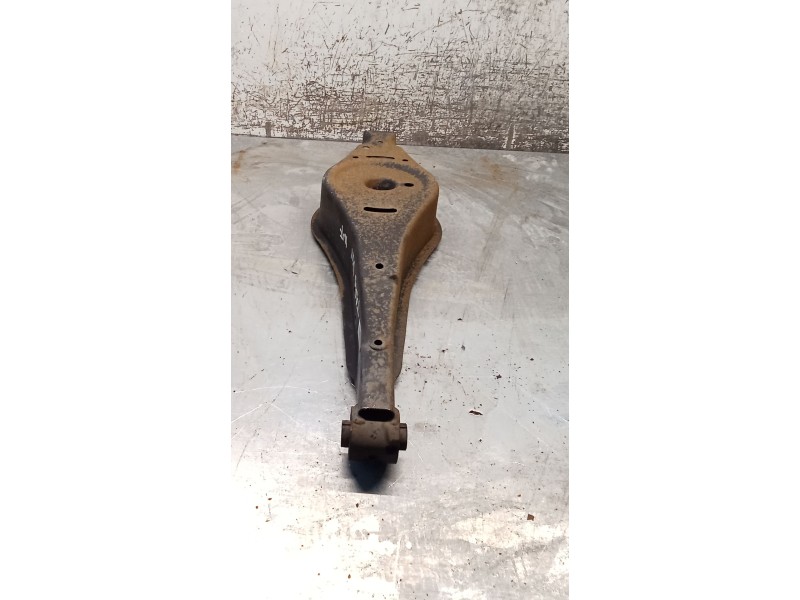 Recambio de brazo suspension inferior trasero derecho para seat leon (1p1) 2.0 tdi 16v referencia OEM IAM   05