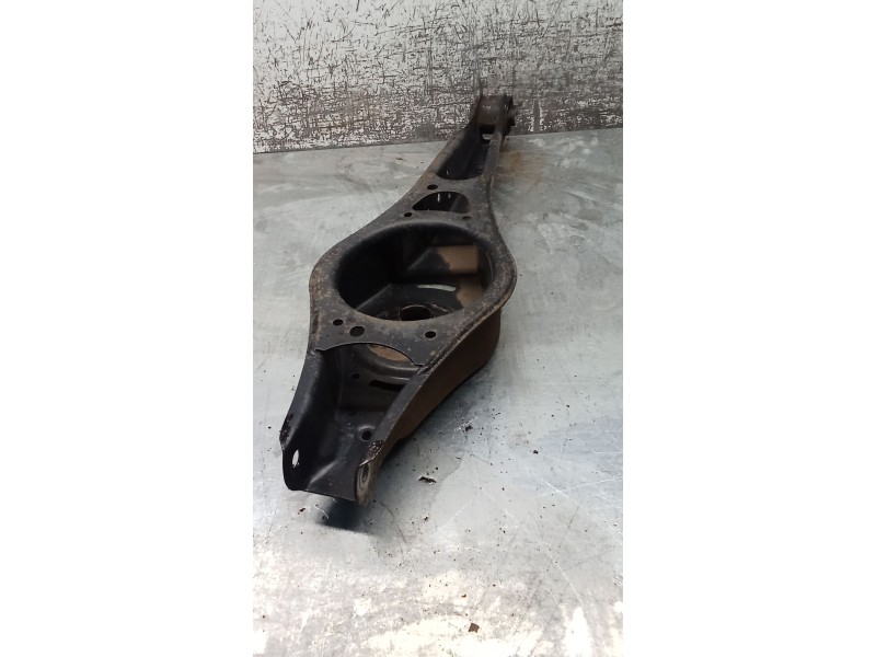 Recambio de brazo suspension inferior trasero derecho para seat leon (1p1) 2.0 tdi 16v referencia OEM IAM   05