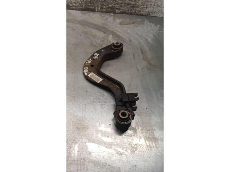 Recambio de brazo suspension superior trasero izquierdo para seat leon (1p1) 2.0 tdi 16v referencia OEM IAM   05