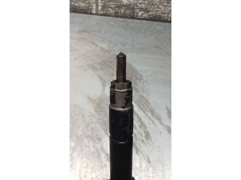 Recambio de inyector para mazda 5 (cr) 2.0 cd (cr19) referencia OEM IAM RF7J13H50  DENSO